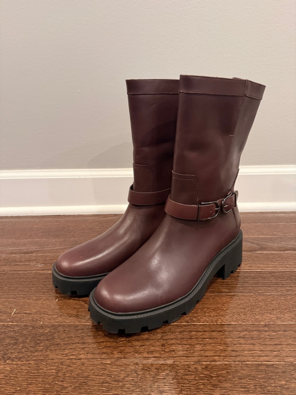 Franco Sarto Elle Bootie Size 10 New